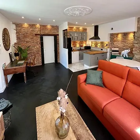 La Batisse De Manel דירה שולה